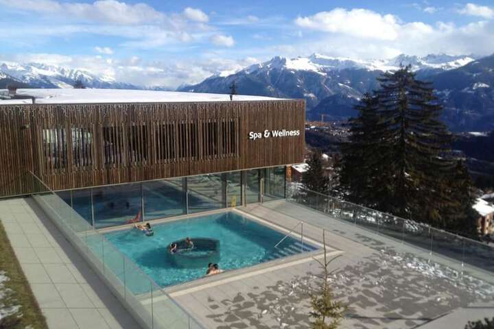Pool 16 of 32