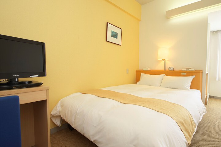 Room 4 of 51