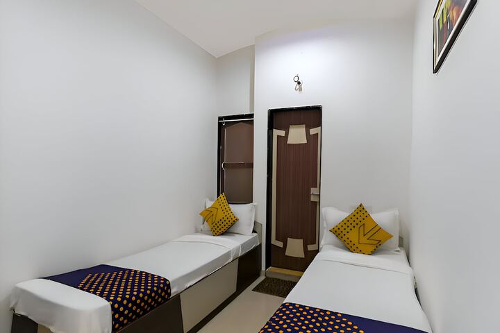 Room 17 of 23