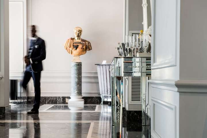 Hotel Interior 15 of 179