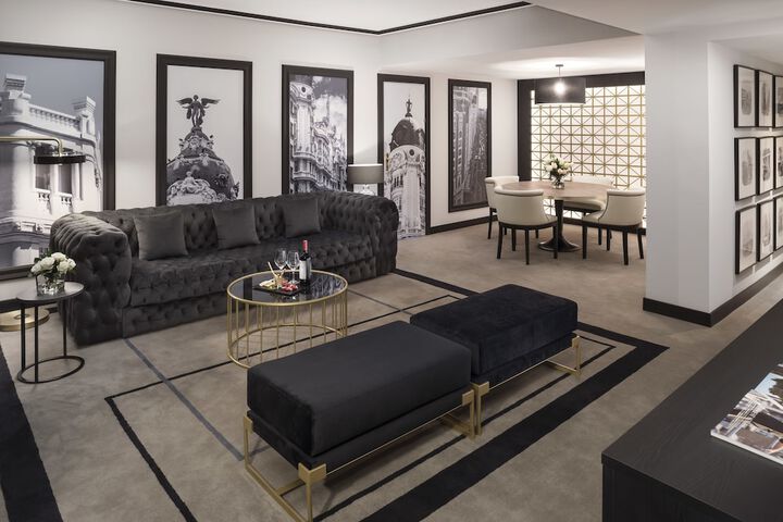 Room 13 of 172