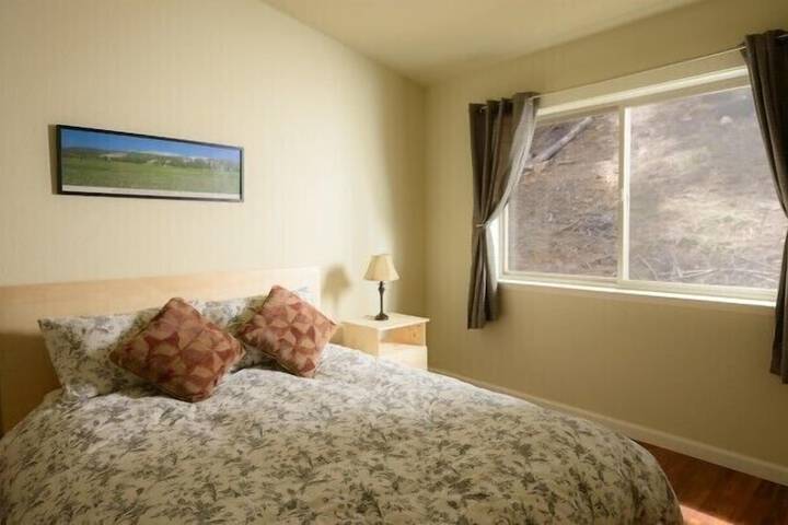 Room 2 of 12