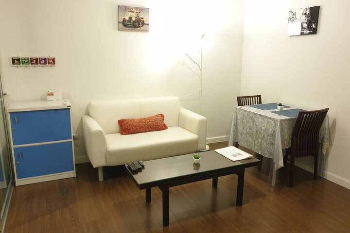 Room 9 of 38