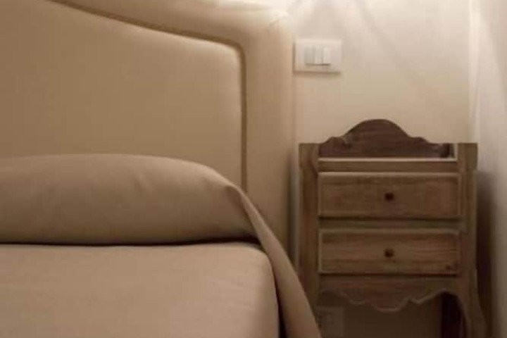 Room 20 of 32