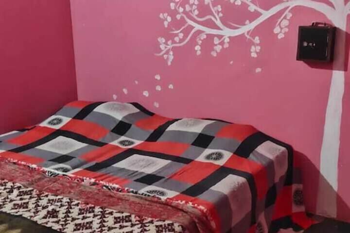 Room 3 of 7