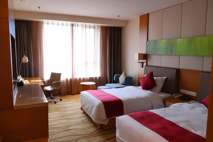 Room 14 of 107