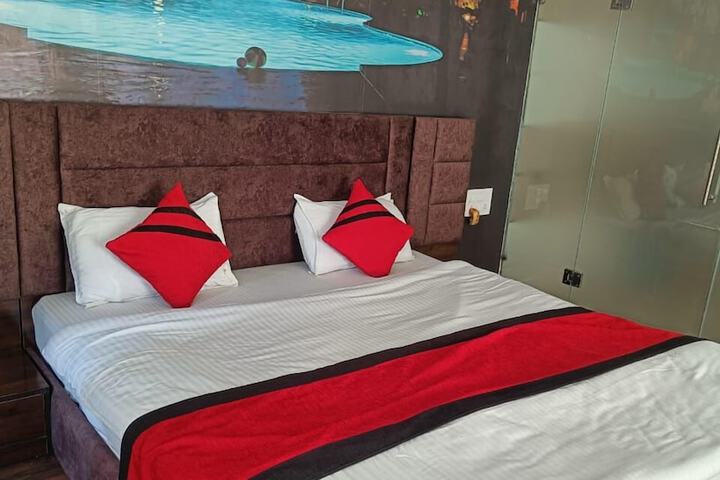Room 14 of 81