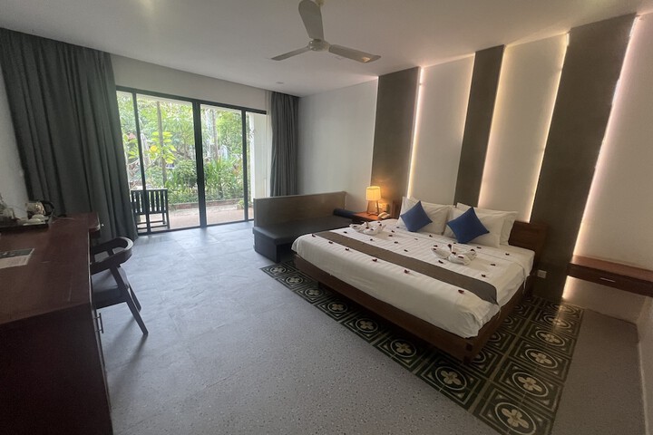Room 47 of 105