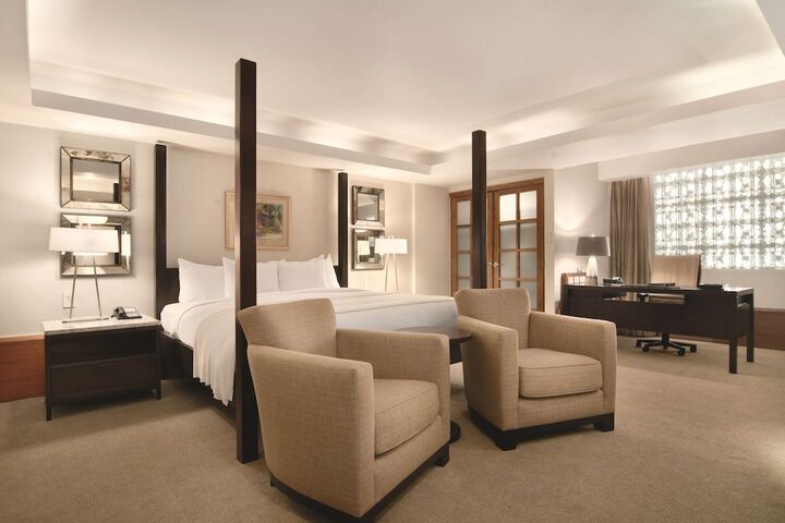 Room 35 of 118