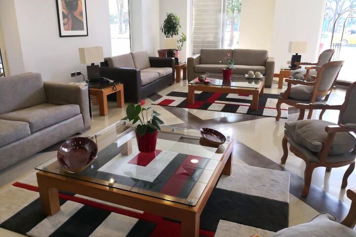 Guest Lobby