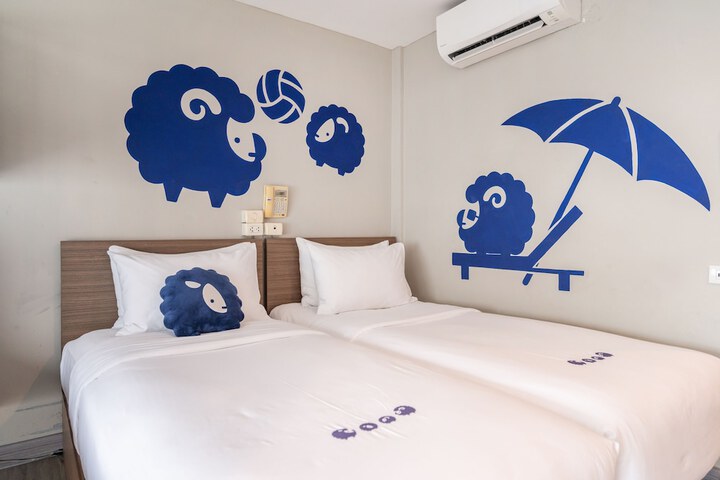 Room 25 of 107