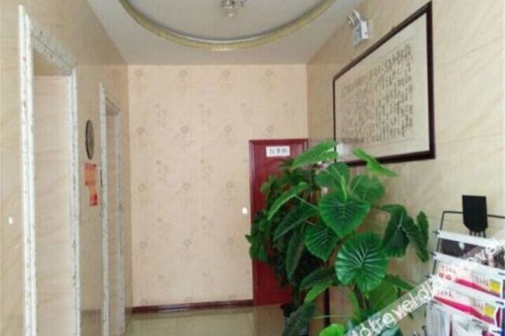 Hotel Interior 5 of 12