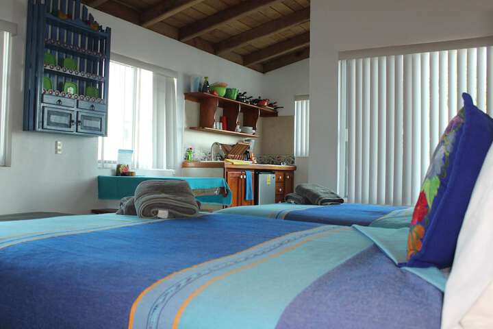 Room 13 of 36