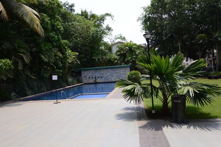 Pool 14 of 16
