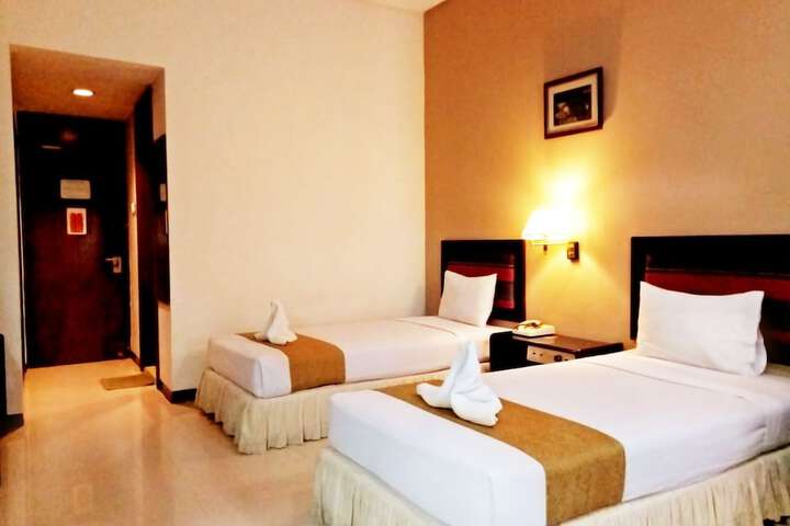 Room 5 of 45