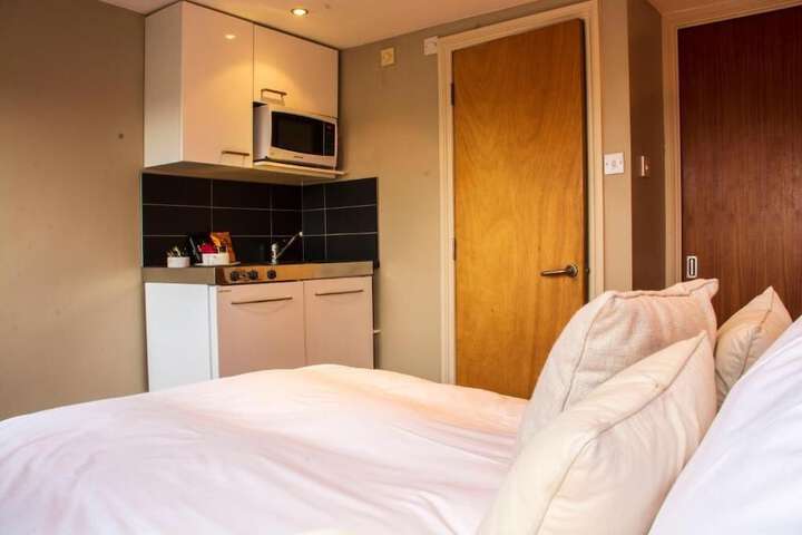 Room 21 of 52