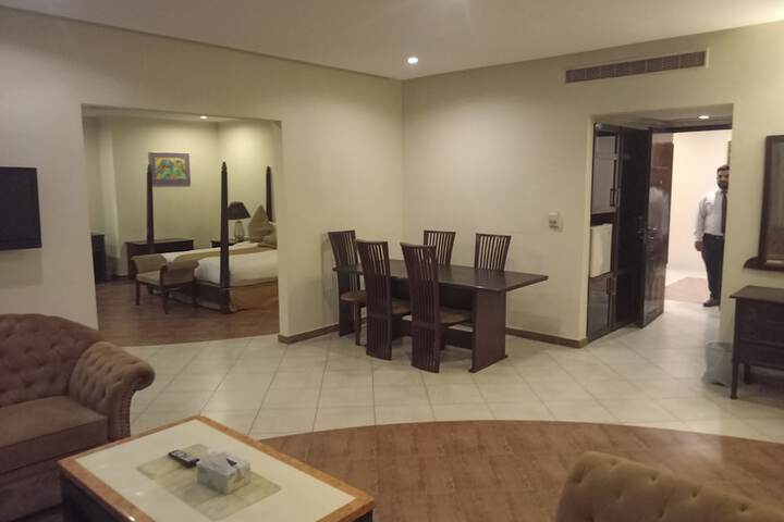 Room 21 of 61