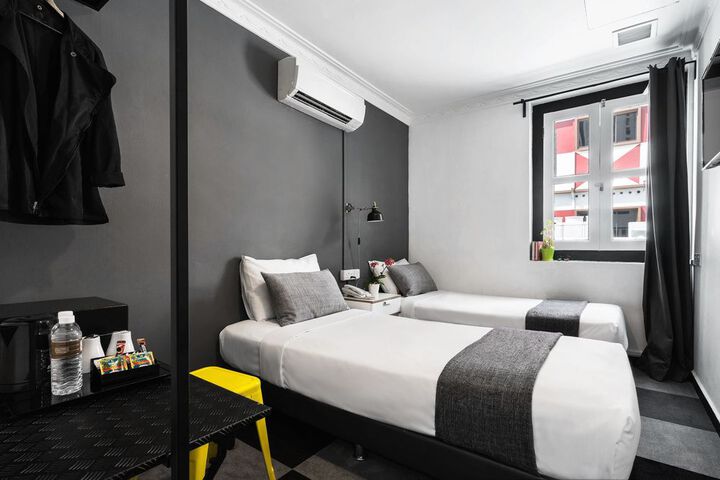Room 31 of 37