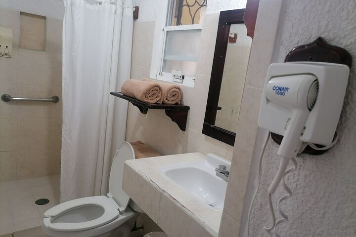 Room 5 of 17