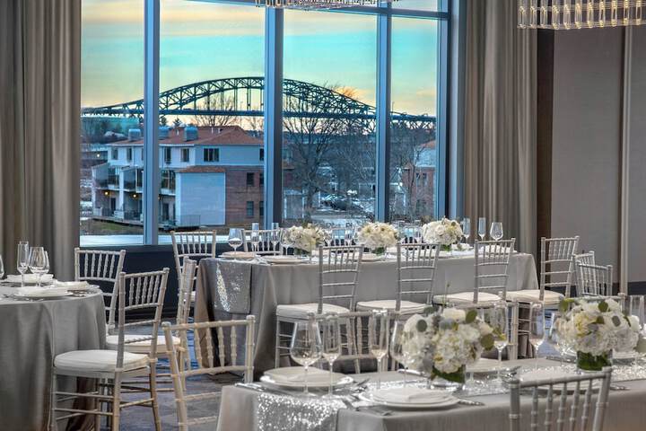 Banquet hall