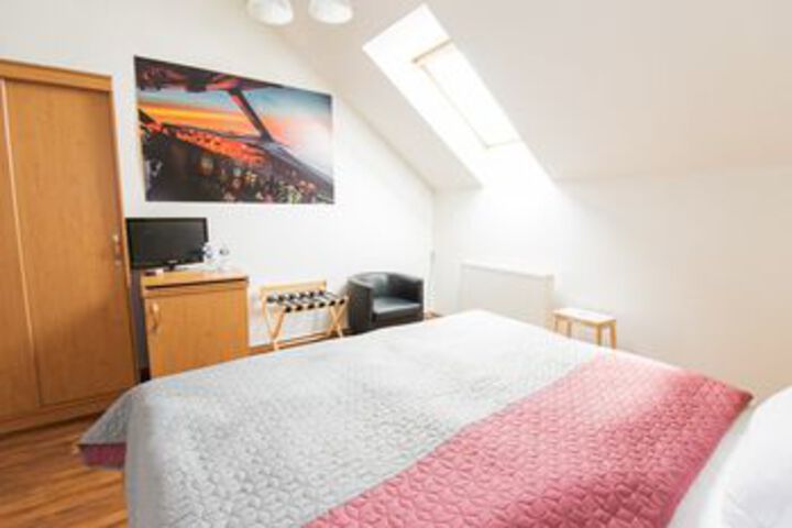 Room 20 of 37