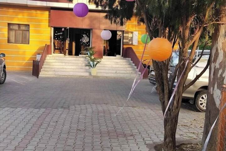 lvy Hotel & Restaurant