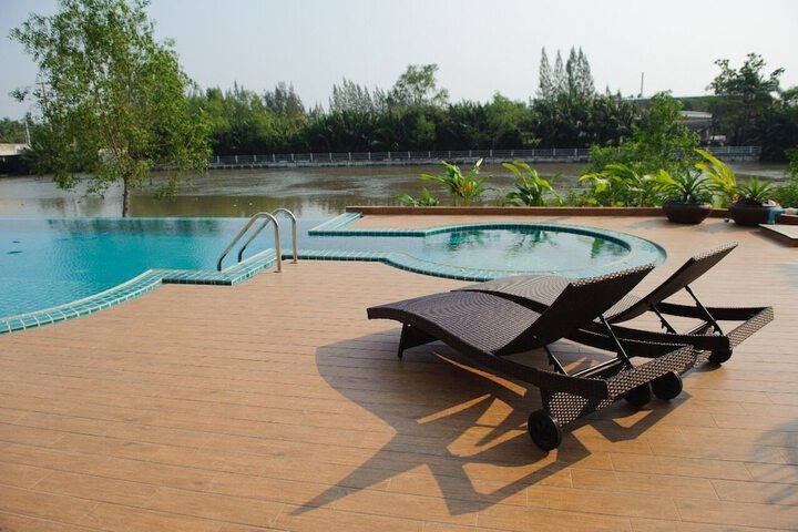 Pool 29 of 65