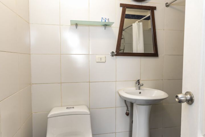 Room 44 of 58
