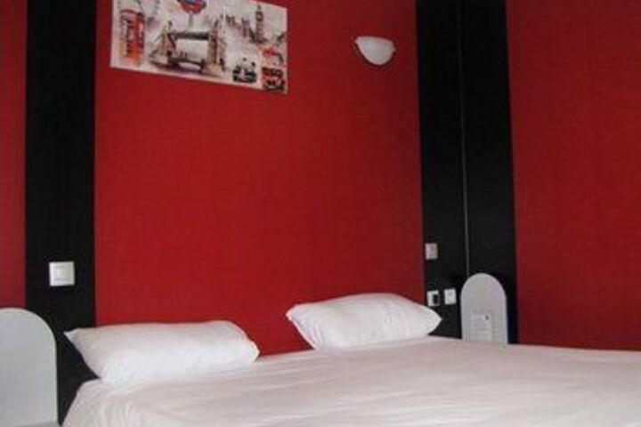 COMFORT HOTEL TECHNOPARC