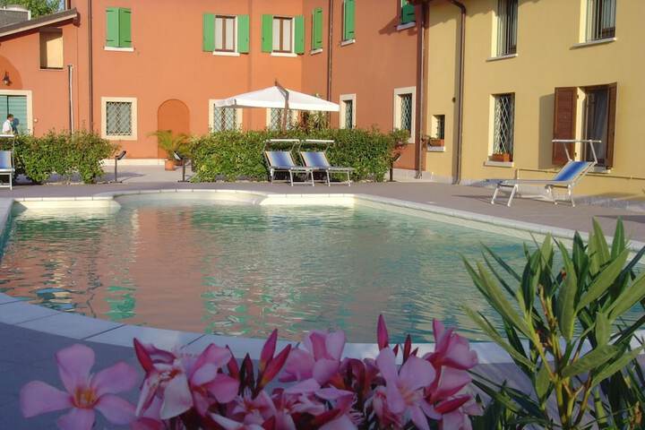 Pools & Facilities