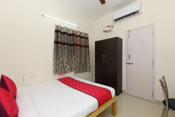 Room 13 of 25