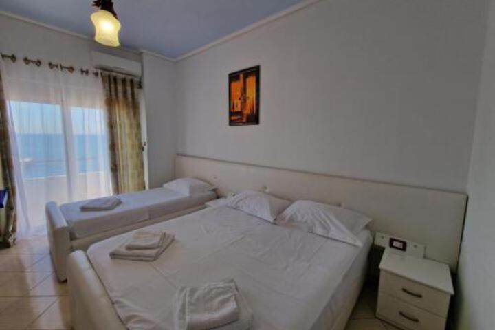 Room 68 of 75