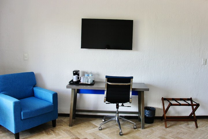 Room 6 of 41