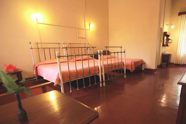 Room 14 of 36