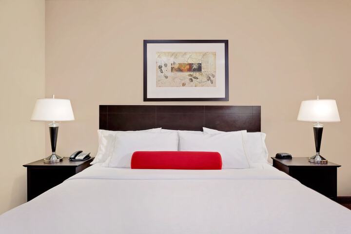 Room 4 of 26