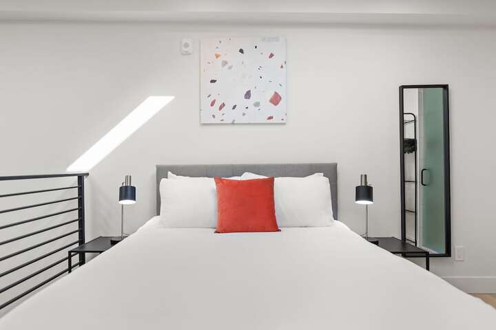 Room 3 of 64
