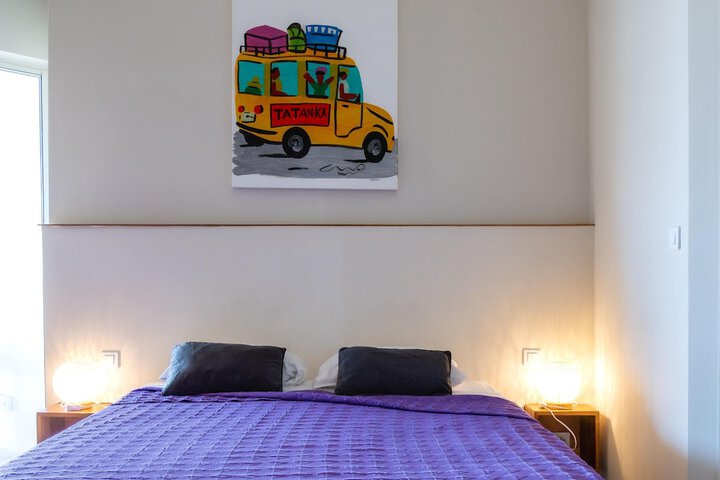 Room 3 of 92