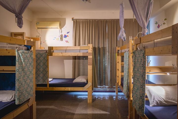 Room 10 of 61