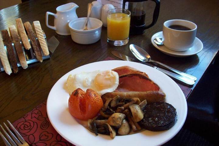Breakfast/Coffee Service 60 of 83