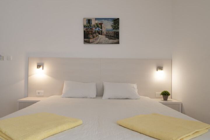 Room 5 of 54