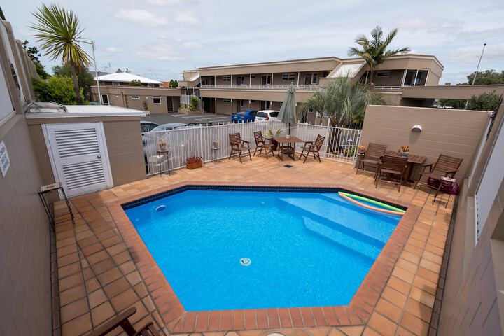Pools & Facilities