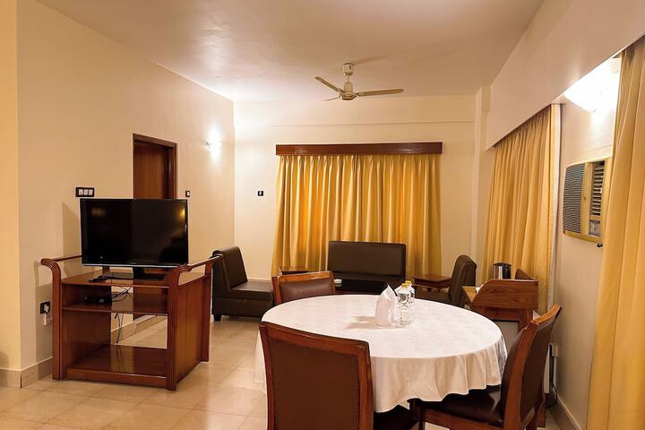 Room 18 of 37