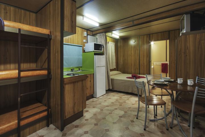 Room 6 of 39