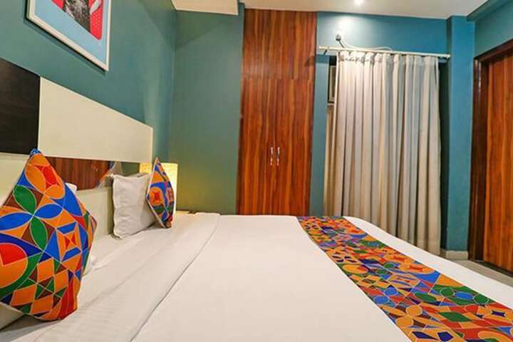 Room 15 of 24
