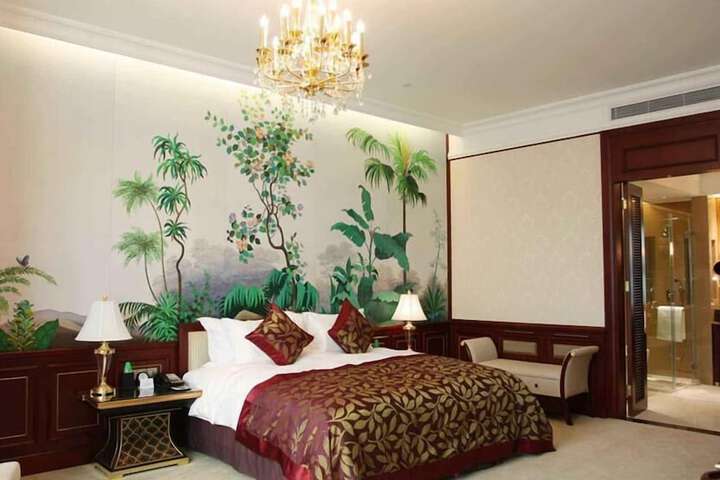Room 8 of 31