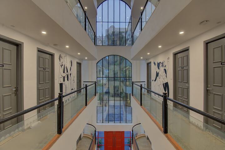 OYO Townhouse 150 Hotel Sahaj Palace