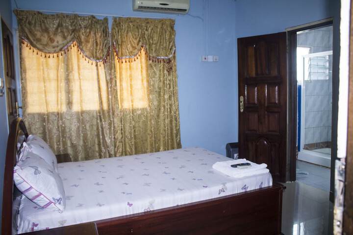 Room 5 of 49