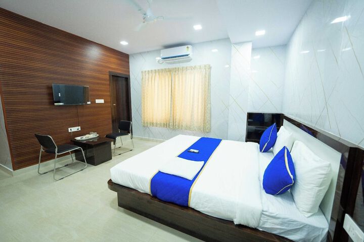 Room 5 of 50