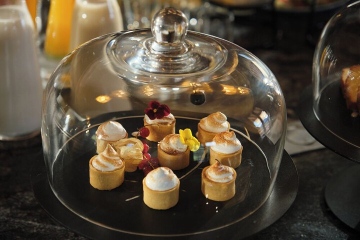 Breakfast/Coffee Service 60 of 72