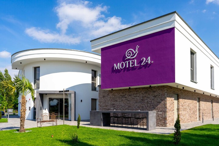 Hotel 65 of 67